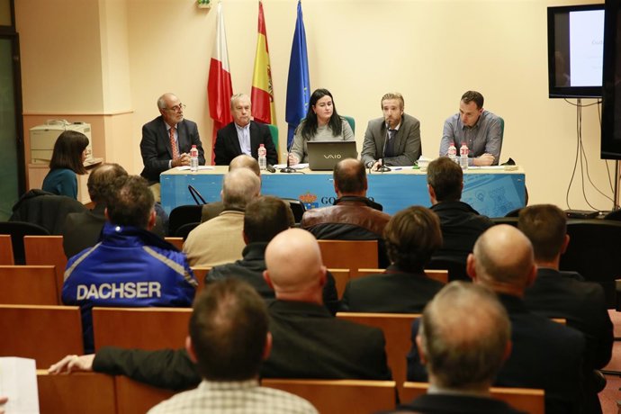 Reunión con los empresarios de la Ciudad del Transportista