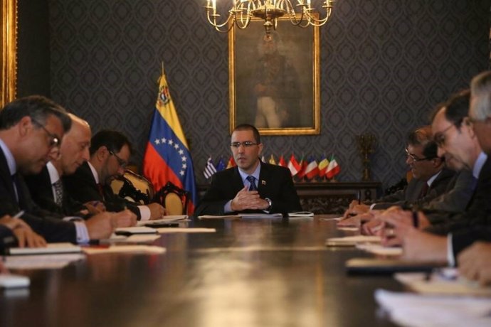 Jorge Arreaza se reúne con diplomáticos europeos