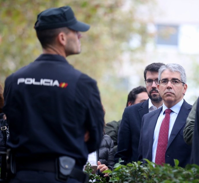 Homs als voltants del Tribunal Suprem per la declaració de Forcadell