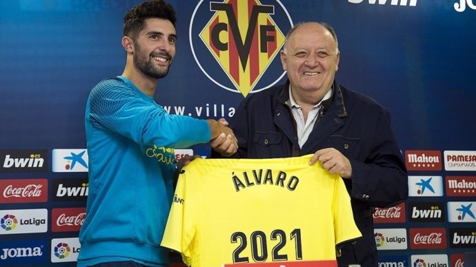 Álvaro Fernández renueva con el Villarreal CF