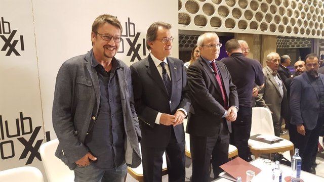 Artur Mas, Xavi Dòmenech y José Montilla en el Club Siglo XXI