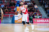 Baskonia confirma su mejoría arrollando a un Real Madrid a la baja