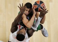 Unicaja muere en la orilla ante el Zalgiris