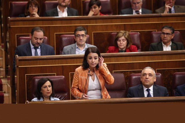 Adriana Lastra en la sesión de control al Gobierno en el Congreso