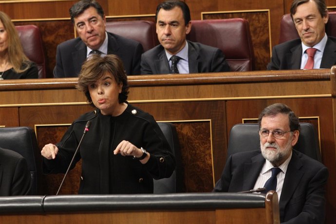 Soraya Sáenz de Santamaría en la sessió de control al Govern al Congrés