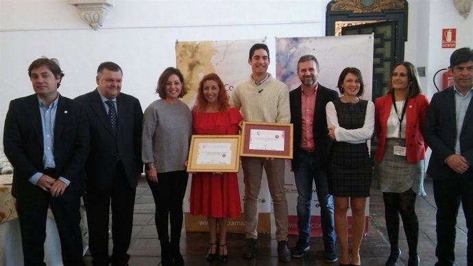 Autoridades y galardonados en los premios EcoTrama y EcoRacimo