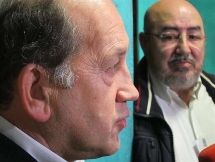 Xoaquín Fernández Leiceaga (PSdeG) y Roberto García (UU.AA.)