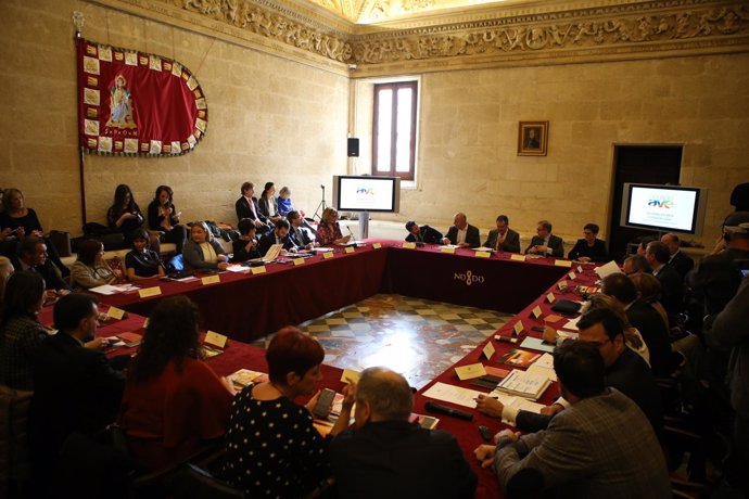 Sevilla acoge un encuentro de la Red de Ciudades AVE.