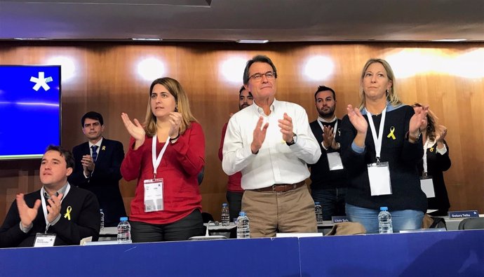 Marta Pascal, Artur Mas y Neus Munté en el Consell Nacional del PDECAT