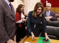 Susana Díaz reprocha a Maíllo su "izquierdismo infantil" porque luego acaba "ligando su voto a la derecha"