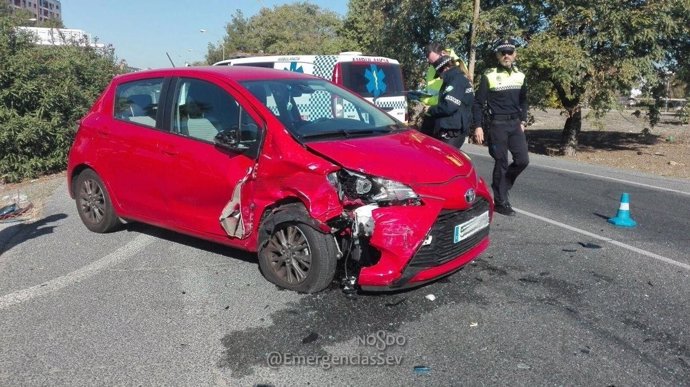 Accidente en Sevilla con dos heridos