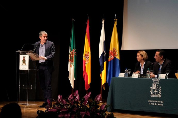 Fernando Clavijo Destaca El Protagonismo De Las Mujeres Canarias En El Trabajo A