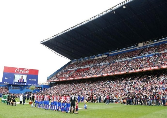 El Vicente Calderón echa el cierre con un final de leyenda