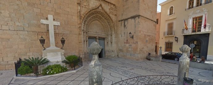 Cruz de los caídos en CAllosa de Segura