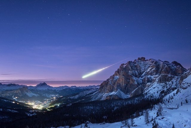 Imagen de bola de fuego del 14 de noviembre sobre los Alpes