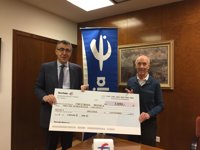 Cruz Roja recibe la ayuda solidaria de la Carrera Popular Ibercaja Huesca 2017