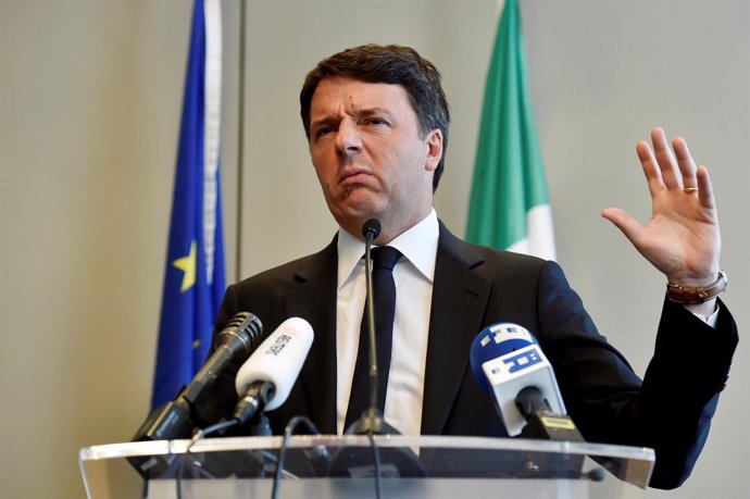 Matteo Renzi en una rueda de prensa en Bruselas (ARCHIVO)