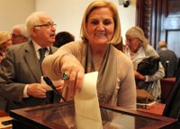 La expresidenta del Parlament Núria de Gispert se disculpa con Arrimadas tras instarle a "volver a Cádiz"