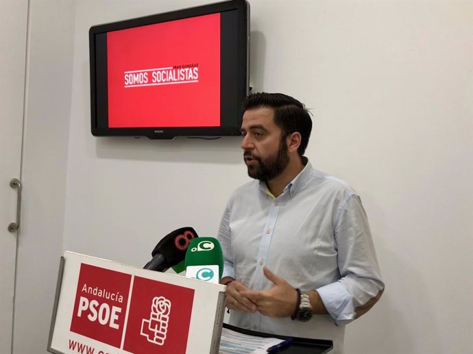 Fran González, secretario local del PSOE de Cádiz