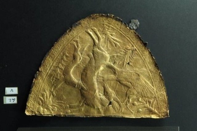 Pieza de oro repujado pertenciente al tesoro de Tutankhamon