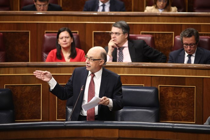 Montoro en la sessió de control al Govern central al Congrés