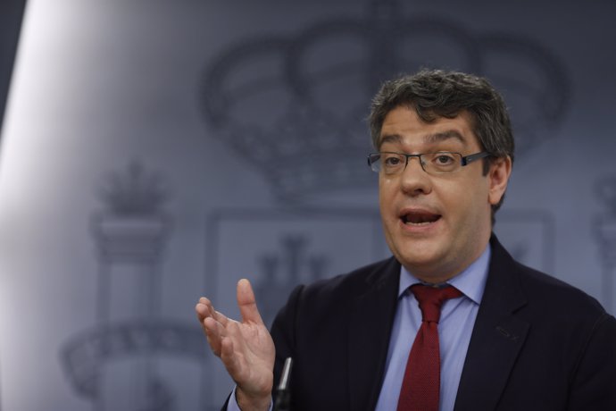 Roda de premsa del ministre Álvaro Nadal després del Consell de Ministres