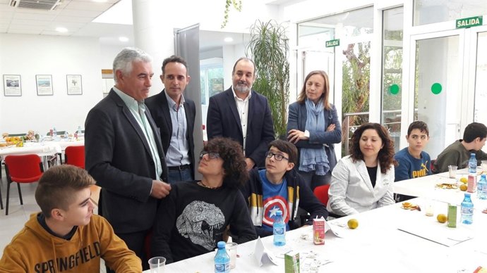 Café con ciencia celebrado en el Ifapa