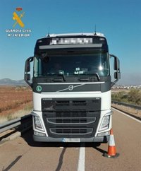 Detenido un camionero que sextuplicaba la tasa de alcohol cuando circulaba por la A66 a la altura de Torremejía