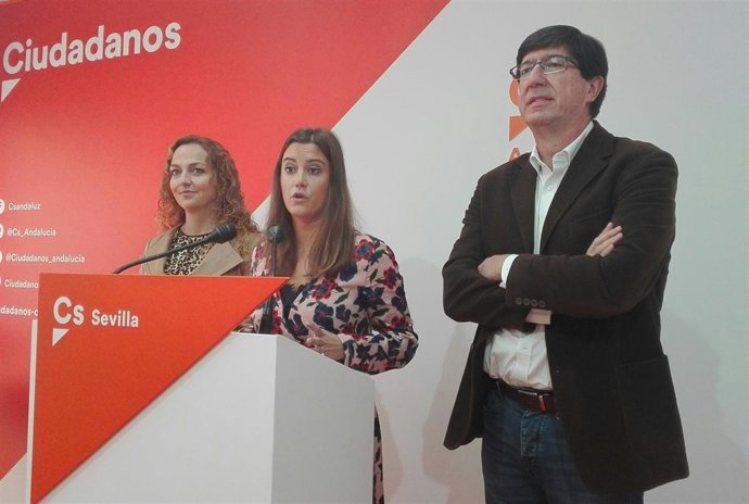 Virgina M. Salmerón, hoy junto a Juan Marín y Marta Escrivá