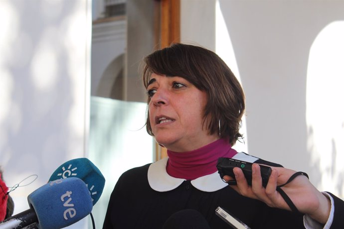 Elena Cortés en declaraciones a los periodistas