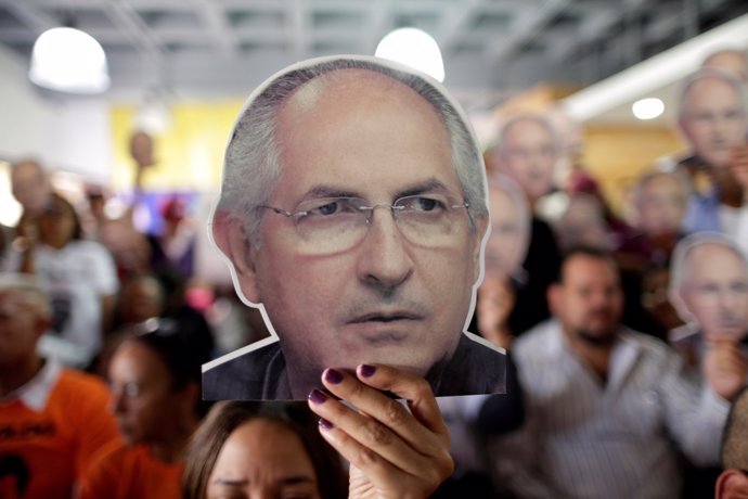 Cartel con la cara de Antonio Ledezma