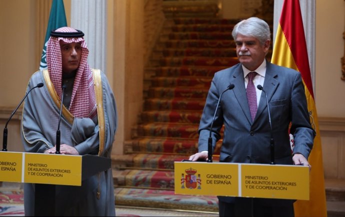 Alfonso Dastis recibe al ministro de Relaciones Exteriores de Arabia Saudí