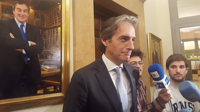 El ministro de Fomento, Íñigo de la Serna