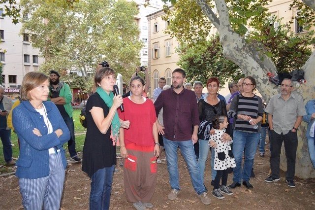 E.Abancens con la presidenta del Parlament, C.Forcadell ,y A-Dante Fachin