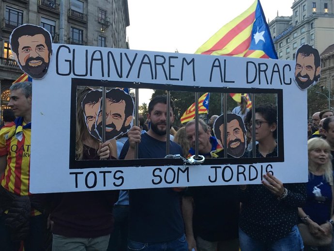 Manifestació per la llibertat del president d'ANC i Òmnium