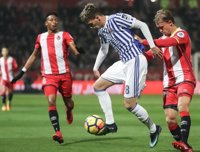 Stuani y Bono frenan a la Real Sociedad en Girona (1-1)