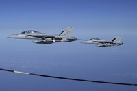 El Ejército de EEUU tomará medidas contra un piloto de la Armada por dibujar un miembro viril en el aire