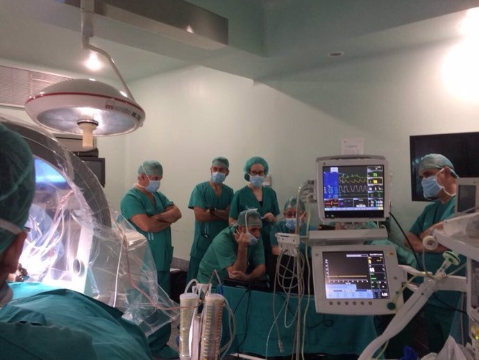 Intervención de neurocirugía en el hospital de Cáceres