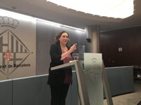 Colau contraposa "grans governs que no saben com parlar" amb les ciutats: "Madrid i Barcelona ens estimem"