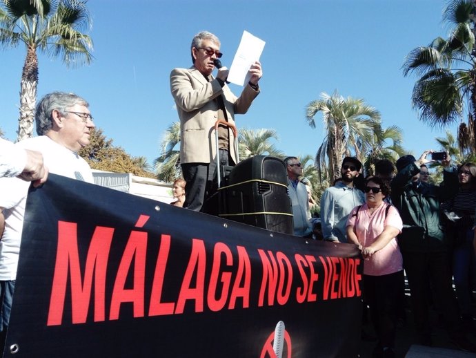 Busutil manifiesto contra hotel rascacielos puerto de málaga