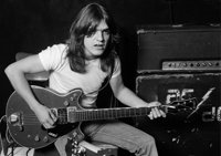 Muere el cofundador de AC/DC Malcolm Young a los 64 años de edad