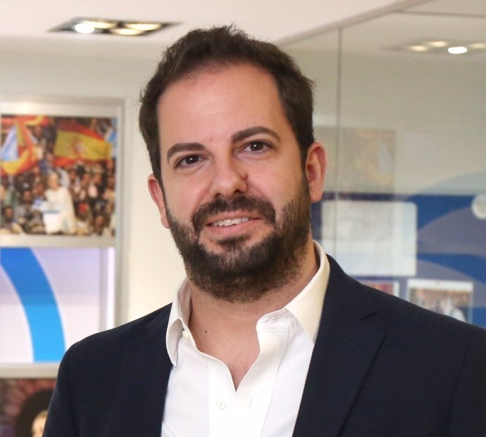 El nuevo presidente del Partido Popular de Getafe Rubén Maireles