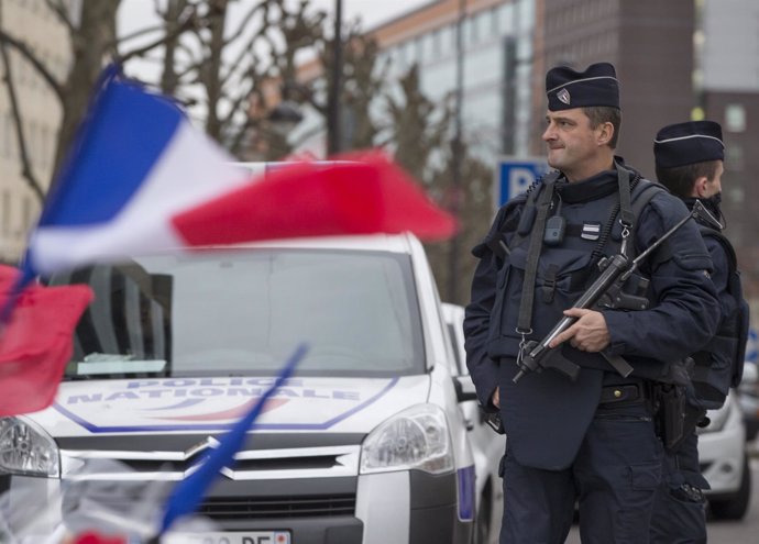 Policía francés
