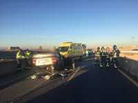 Dos heridos leves por el vuelco de su coche en la A5 en Móstoles sentido salida