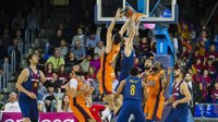 Seraphin agiganta a un Barça que repite victoria ante Valencia Basket