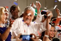 Piñera vence las elecciones chilenas y se enfrentará a Guillier en la segunda vuelta