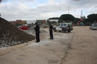 La Policía Autonómica interviene en Mazagón 30 toneladas de piña de procedencia ilegal