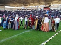 El espectáculo previo a la llegada de los Reyes Magos a Las Gaunas precisa de 150 voluntarios
