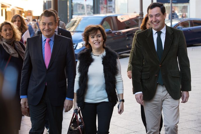Soraya Sáenz de Santamaría, Juanma Moreno i Antonio Sanz