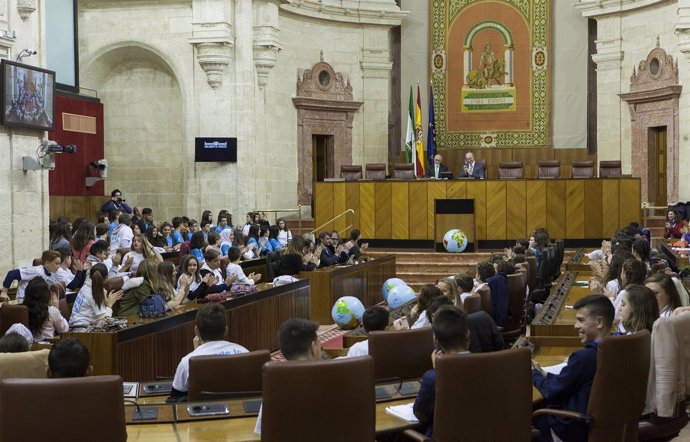 Pleno infantil en el Parlamento andaluz